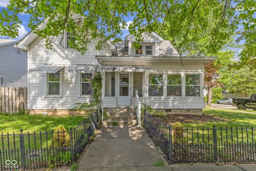 401 East St, Greenfield, IN, 46140-1614 | Card Image