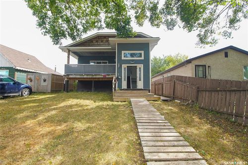 a-b-417 Robinson St, Regina, SK, S4R3R5 | Card Image