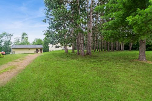 21090 Sycamore St Nw, Oak Grove, MN, 55011-9239 | Card Image