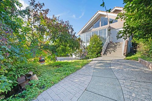 389 Metta St, Port Moody, BC, V3H2Y6 | Card Image