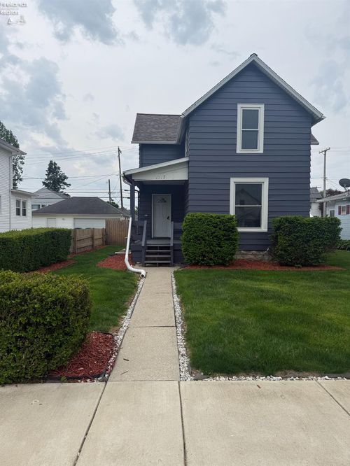 1517 Napoleon Street, Fremont, OH, 43420 | Card Image