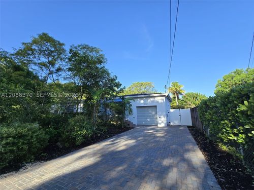 12660 Ne 4th Ave, North Miami, FL, 33161-4647 | Card Image