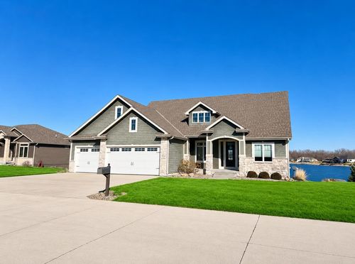 2820 Whitetail Dr, Columbus, NE, 68601-6214 | Card Image