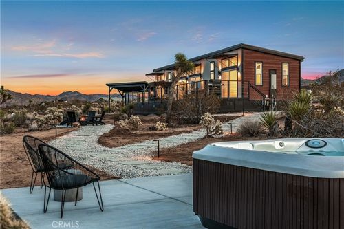 6976 Juniper Rd, Joshua Tree, CA, 92252-3024 | Card Image