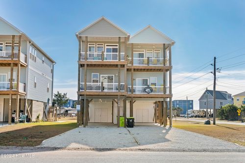 124 Sea Gull Lane, North Topsail Beach, NC, 28460 | Card Image