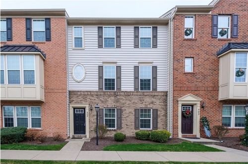 403 Pointe View Dr, Mars, PA, 16046-8904 | Card Image