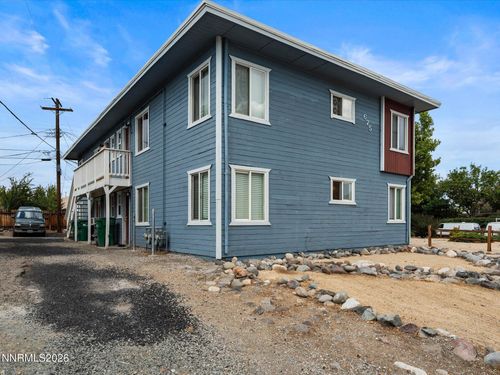 675 Denslowe Dr, Reno, NV, 89512-4443 | Card Image