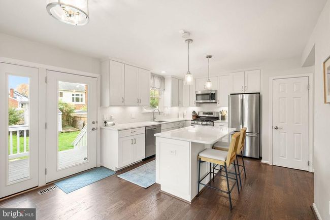5800 3 Rd St S, House other with 3 bedrooms, 3 bathrooms and null parking in ARLINGTON VA | Image 14