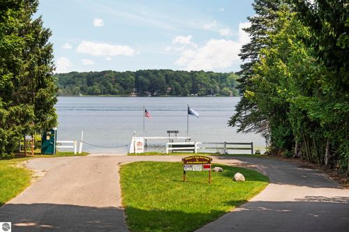 3855 White Birch Dr, Grawn, MI, 49637-9724 | Card Image