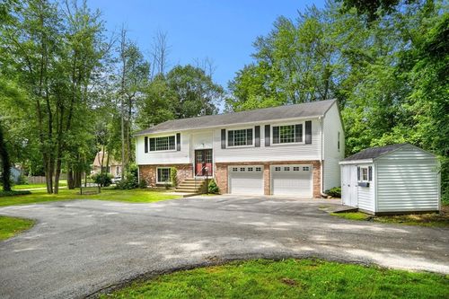 218 Brimbal Ave, Beverly, MA, 01915-1867 | Card Image