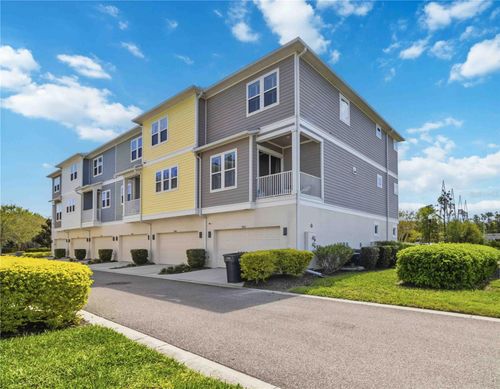 9545 W Park Village Dr, TAMPA, FL, 33626-5154 | Card Image