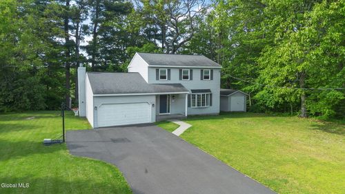 21 Bellwood Ln, Castleton On Hudson, NY, 12033-9557 | Card Image