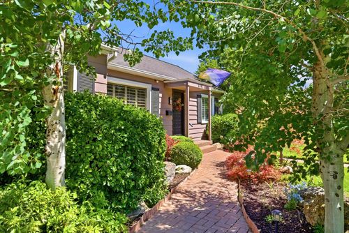 4697 S Rainbow Dr, Salt Lake City, UT, 84107-3809 | Card Image