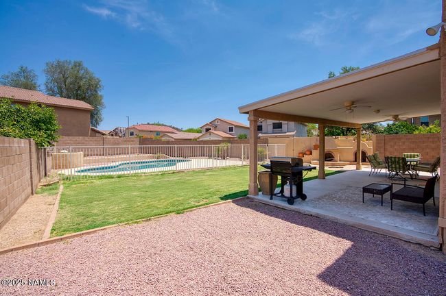Covered patio | Image 24
