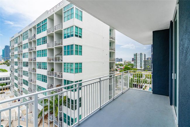 909 - 2275 Biscayne Blvd, Condo with 2 bedrooms, 2 bathrooms and null parking in Miami FL | Image 5