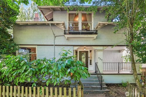 929 13th Ave E, Seattle, WA, 98102-4517 | Card Image