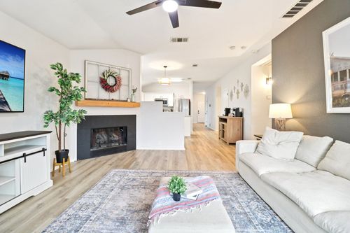 8400 Minturn Dr, Fort Worth, TX, 76131-5403 | Card Image