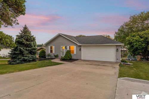 1564 Trumball Ter, Plattsmouth, NE, 68048-4261 | Card Image