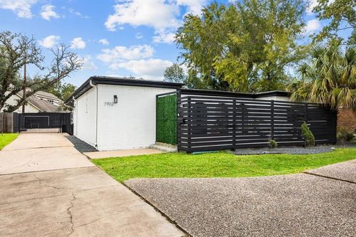 7902 Richmond Ave, Houston, TX, 77063-6156 | Card Image