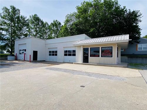 101 S Main St, Concordia, MO, 64020-9672 | Card Image