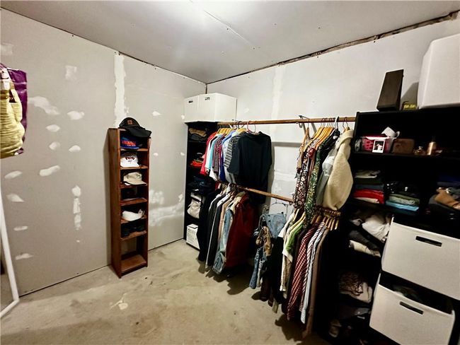 8889 Ne Highway 52, House other with 3 bedrooms, 1 bathrooms and null parking in Windsor MO | Image 32