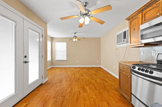 411 W Austin St, House other with 3 bedrooms, 2 bathrooms and null parking in Jefferson TX | Image 35