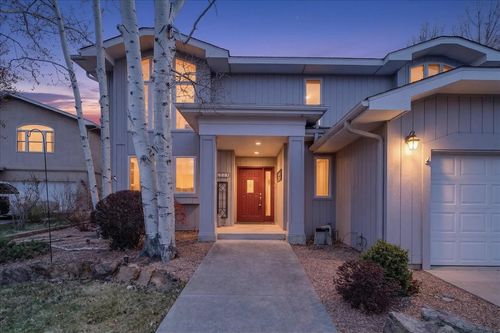 22 Karen Cir, White Rock, NM, 87547-3797 | Card Image