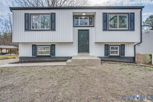 9431 Lost Forest Dr, North Chesterfield, VA, 23237-3203 | Card Image