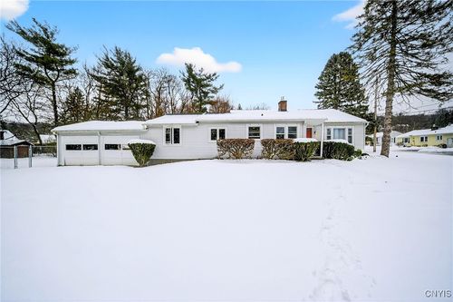 201 Weymouth Rd, Syracuse, NY, 13205-2852 | Card Image