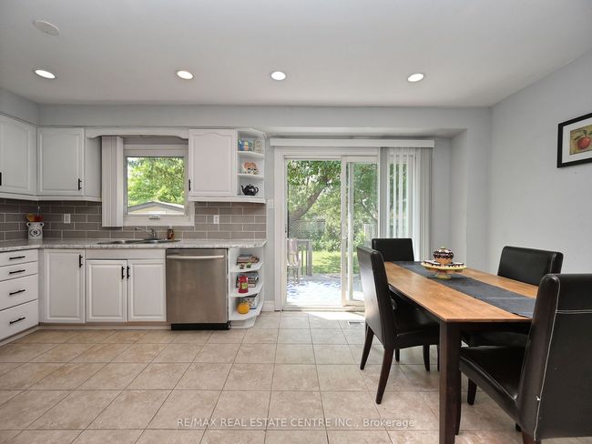 8 Stephensen Crt, House other with 4 bedrooms, 3 bathrooms and 2 parking in Brampton ON | Image 13