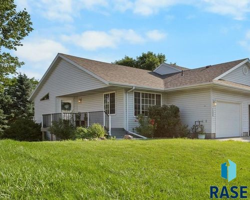 1500 E Northstar Ln, Sioux Falls, SD, 57108-4792 | Card Image