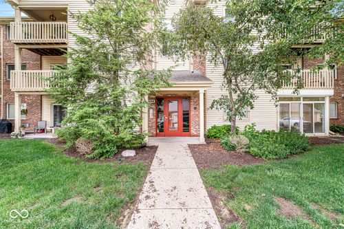 unit-2-1044 Timber Creek Dr, Carmel, IN, 46032-7517 | Card Image