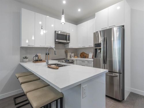 103-33886 Pine St, Abbotsford, BC, V2S0N9 | Card Image