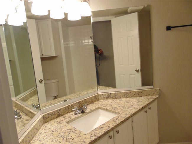 APT-311 - 6108 Abrams Rd, Condo with 2 bedrooms, 2 bathrooms and null parking in Dallas TX | Image 11