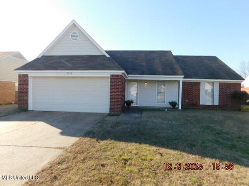 9135 Triple Crown Loop E, Southaven, MS, 38671-5079 | Card Image