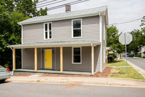 302 W Bruce St, HARRISONBURG, VA, 22801-1923 | Card Image