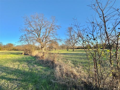 738 Cole St, Gainesville, TX, 76240-6114 | Card Image