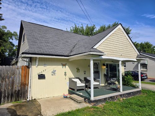 24653 Eureka Ave, Warren, MI, 48091-4445 | Card Image