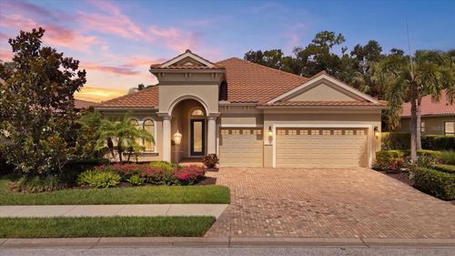 7622 Silverwood Ct, LAKEWOOD RANCH, FL, 34202-7921 | Card Image
