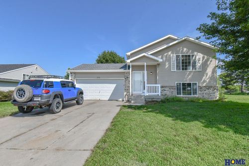 3018 Ash St, Ashland, NE, 68003-5527 | Card Image