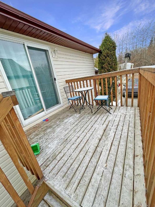 6021 91 Street, Home with 3 bedrooms, 2 bathrooms and null parking in Grande Prairie AB | Image 15
