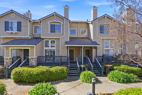 1856 Elk Grove Lndg, San Jose, CA, 95131-3805 | Card Image