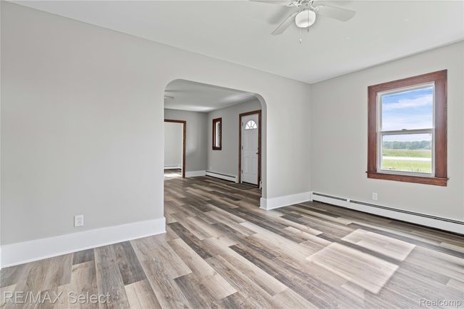 3933 East St 23.jpg | Image 22