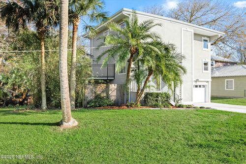 415 Seminole Rd, ATLANTIC BEACH, FL, 32233-4146 | Card Image