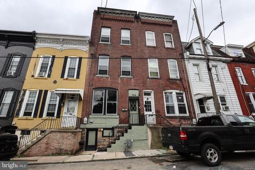 709 W Norwegian St, POTTSVILLE, PA, 17901-2826 | Card Image