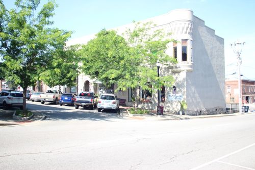 apt-3-119 W Court Sq, Mc Minnville, TN, 37110-2660 | Card Image