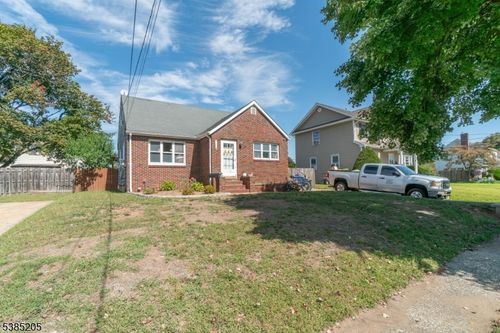 116 Greene Ave, Middlesex, NJ, 08846-1836 | Card Image