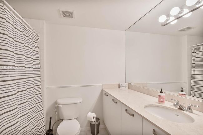 APT-718 - 2030 S Douglas Rd, Condo with 2 bedrooms, 2 bathrooms and null parking in Coral Gables FL | Image 12