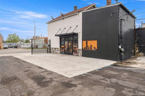 19420 W Warren Ave, Detroit, MI, 48228-3362 | Card Image