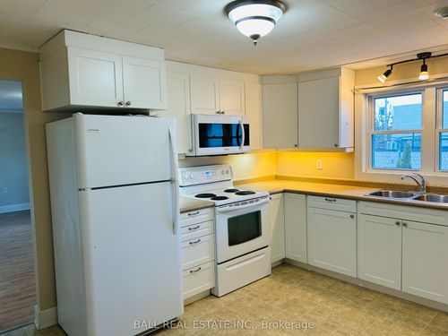 2-61 Bolton St, Kawartha Lakes, ON, K0M1A0 | Card Image